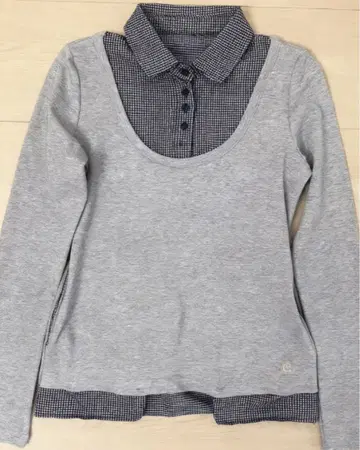 COYSEIO 레이어드 스타일 그레이 긴팔 상의