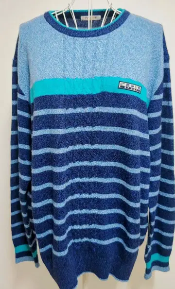 VAGIIE 미사용 새상품 블루 계열 스트라이프 니트 스웨터 사이즈 50