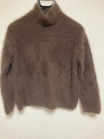 투모로우랜드 보르지 스웨터