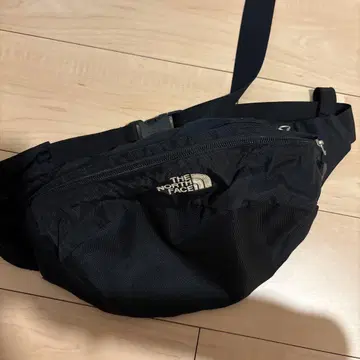 THE NORTH FACE 바디백 블랙