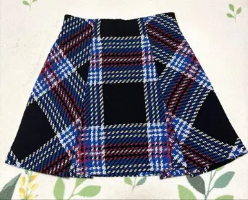 스나이델 로빙 체크 미니 스커트