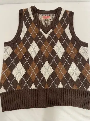 Labour Union 아가일 무늬 니트 베스트 (핸드메이드 울)