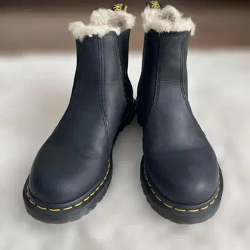 닥터마틴 2976 보아 안감 첼시 부츠 23.5cm