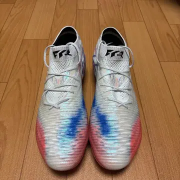 퓨처 8 얼티밋 FG 26.5cm