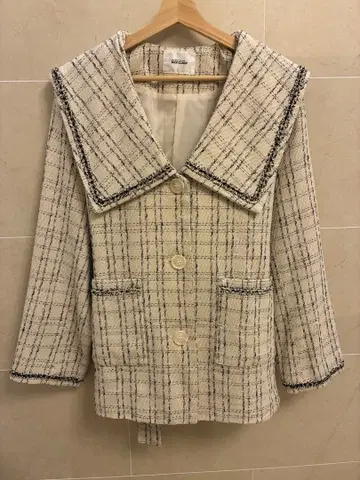 NICE CLAUP 체크 무늬 자켓