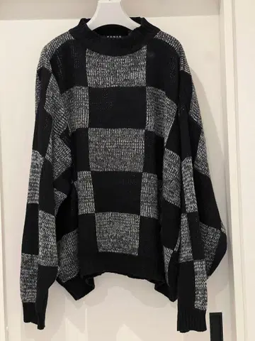 오버 사이즈 니트 체크 무늬