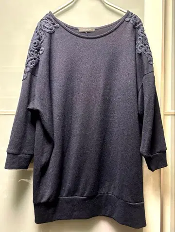 미사용품 INTERPLANET 레이스 장식 7부 소매 네이비 니트