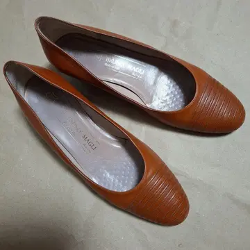 [ USED 새상품급 ] 블루노마리 펌프스 브라운 사이즈 37