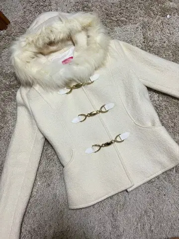 아이보리 더플 코트 퍼 포함