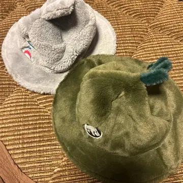 USJ 죠스 상어와 쥬라기 공원 공룡 디자인 모자 2개 세트