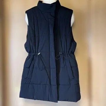 [ COMME CA ISM ] 새상품급 코무사 블랙 다운 베스트