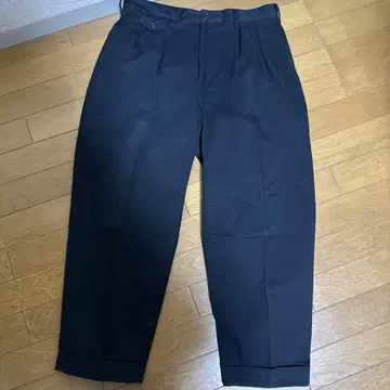 BEAMS PLUS 2 플리츠 치노