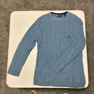 CHAPS 라이트 블루 스웨터