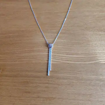 SWAROVSKI 스와로브스키 목걸이 매듭 심플