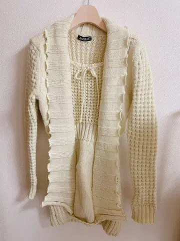 vintage frill knit