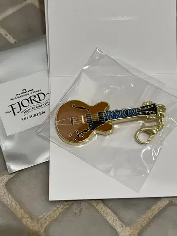 미세스 메탈 참 컬렉션 기타 WAKAI