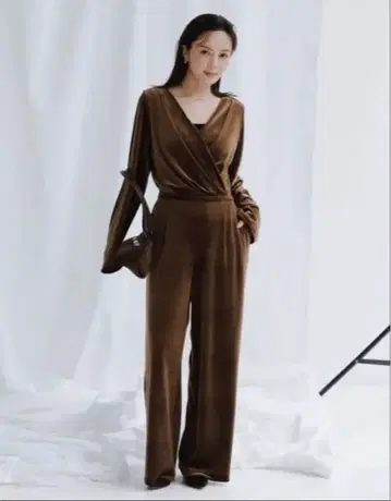 [택 포함 새상품] 아뉴앙스 완판템 벨루어 컷 올인원 M