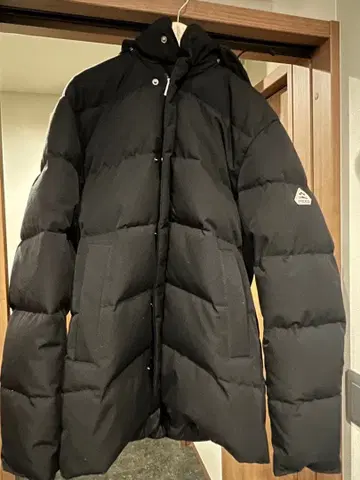 최종 가격 L 사이즈 PYRENEX BELFORT 블랙 다운 자켓