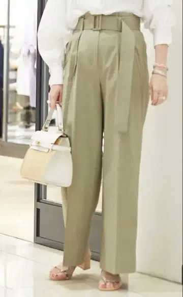 TOMORROWLAND 카키 와이드 팬츠 벨트 포함