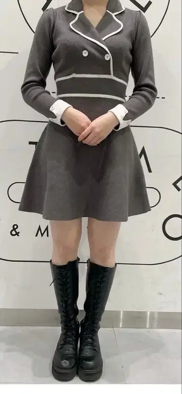 abc une face 테일러 니트 원피스