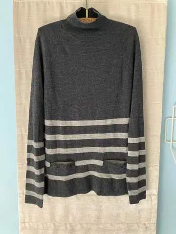 LACOSTE 스트라이프 스웨터 사이즈 36