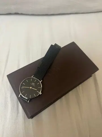 다니엘 웰링턴 DW 손목시계