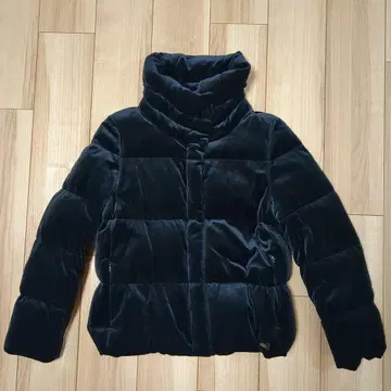 네이비 벨벳 스탠드 카라 다운 자켓