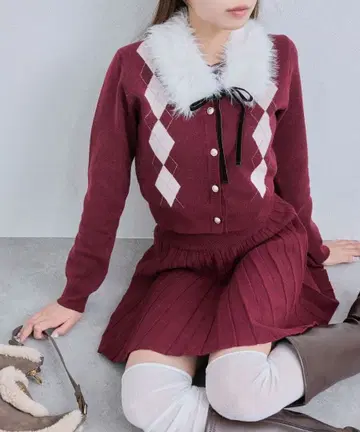 OLIVE des OLIVE 퍼 티펫 포함 아가일 니트