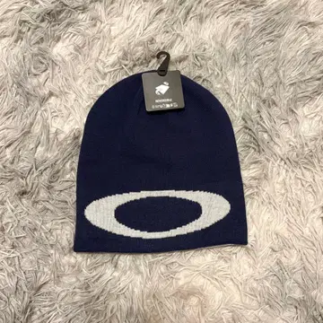 미사용 새상품 Oakley 네이비 비니 리버서블