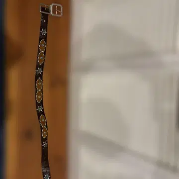 HTC 스터드 벨트