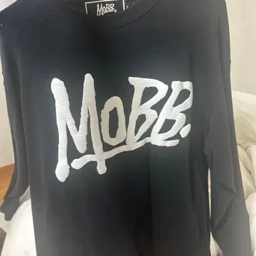 MO.BB 블랙 긴팔 트레이닝복