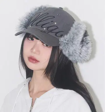 illigo Fluffy Earflap Cap