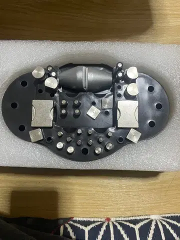 작은 타입의 조각대입니다