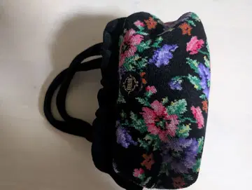 FEILER 프릴 핸드백 블랙 다색 꽃무늬