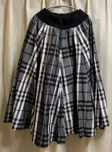 롱 플레어 스커트 체크 무늬