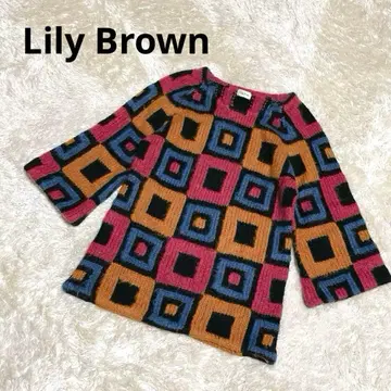 릴리 브라운 모헤어 혼방 스퀘어 멀티 컬러 니트 7부 소매 벨 슬리브