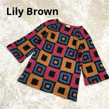 릴리 브라운 모헤어 혼방 스퀘어 멀티 컬러 니트 7부 소매 벨 슬리브