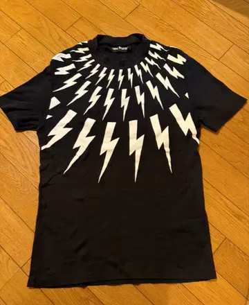 NEIL BARRETT 썬더볼트 T셔츠 S 사이즈