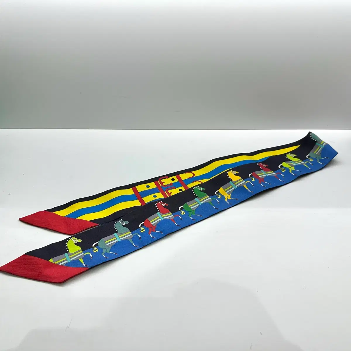 Authentic) Hermes Rocabar Twilly Short Scarf