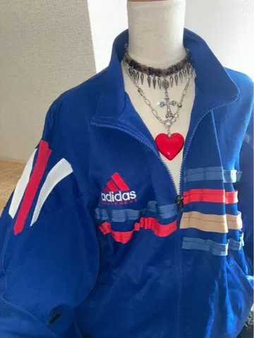 초레어 80s adidas 트랙 자켓 보더 리본 자수 빅 영문 로고