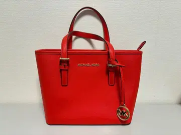 MICHAEL KORS 레드 핸드백 참 포함