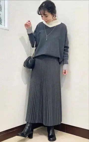 [ 미사용 새상품 ] 그레디 브릴리언트 플리츠 스커트 M