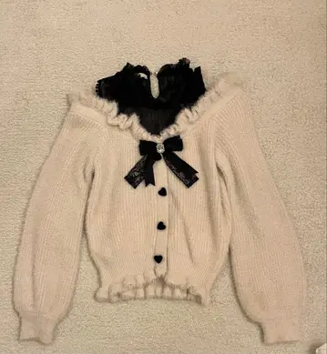 LIZLISA 레이어드 스타일 어깨 트임 니트