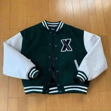 새상품급 X-LARGE 엑스라지 바시티 자켓 고릴라 자수