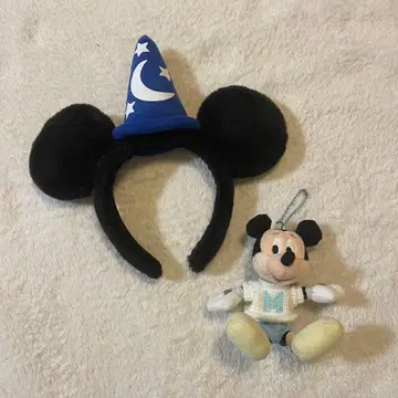 미키 머리띠와 봉제 인형 키링 세트