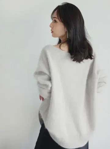 [미사용 새상품] 가격 인하 가능 anuans 라쿤 보트넥 니트 풀오버