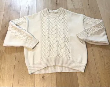 케이블 짜임 니트 스웨터