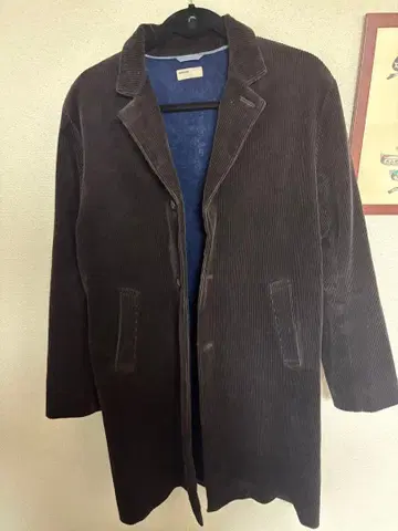 NAISSANCE 다크 브라운 코듀로이 체스터 코트