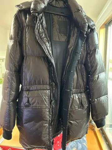 TATRAS 블랙 다운 자켓 퍼 포함