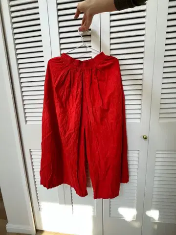 젠 선생님의 일상복 와이드 팬츠 옅은 주홍색 M 사이즈